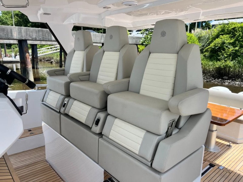 
								Azimut 40 Verve 2018 full									