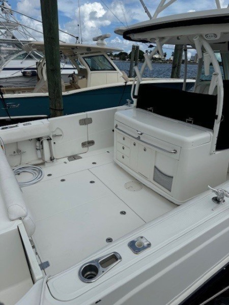 
								USA 2013 Boston Whaler 370 Outrage USD full									