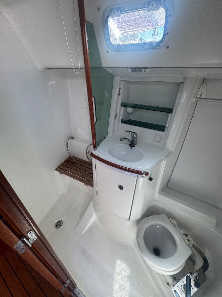 
								Grenada 2001 Beneteau Oceanis Clipper 361 USD full									