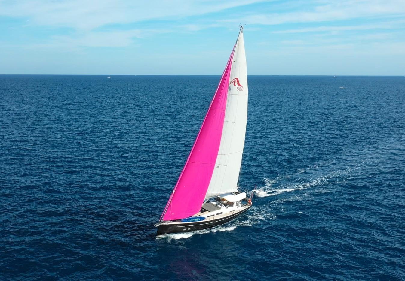 2019 56.4 foot Hanse 588 EUR 550000